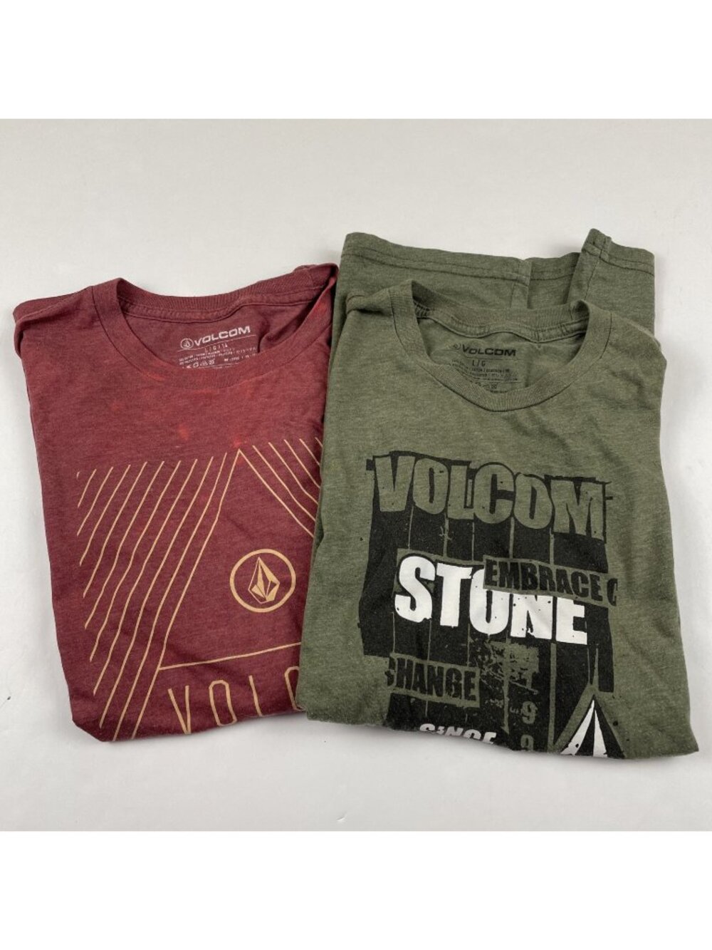 Lot Of 2 Volcom Stone Graphic T-Shirt Men’s L Cotton Blend Crew Neck Skate